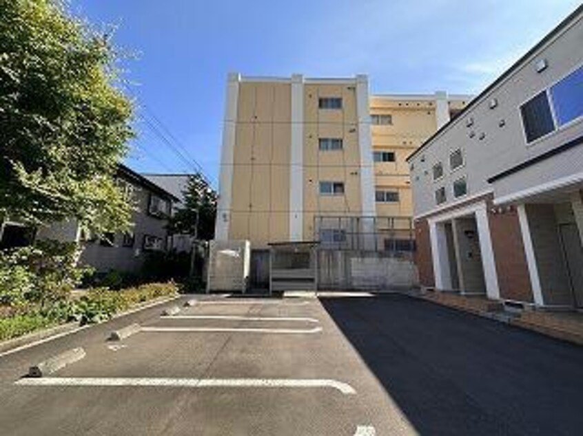  グロリアスカーサ本町