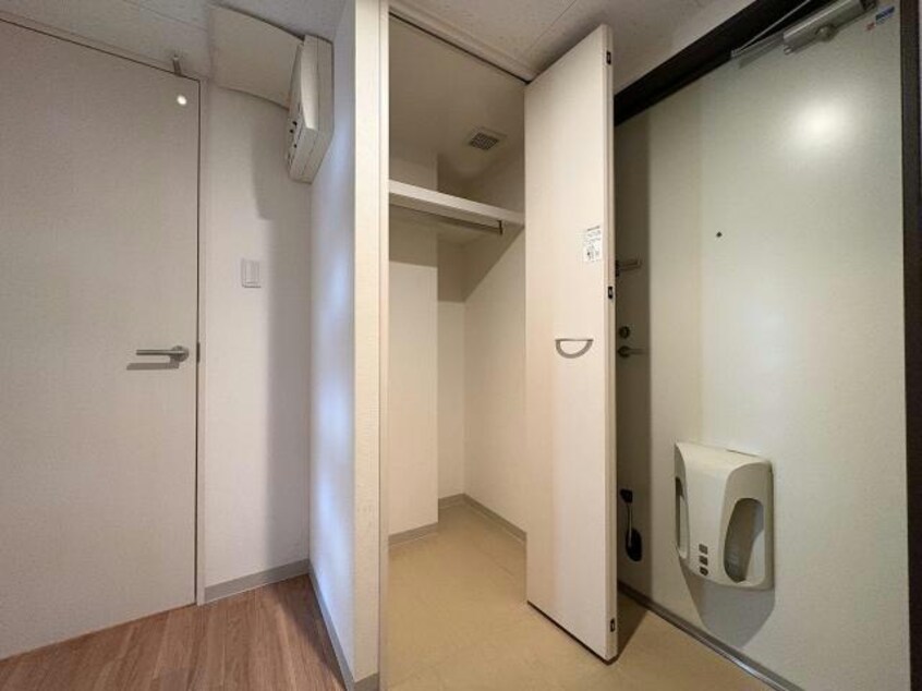  アルカサール山の手