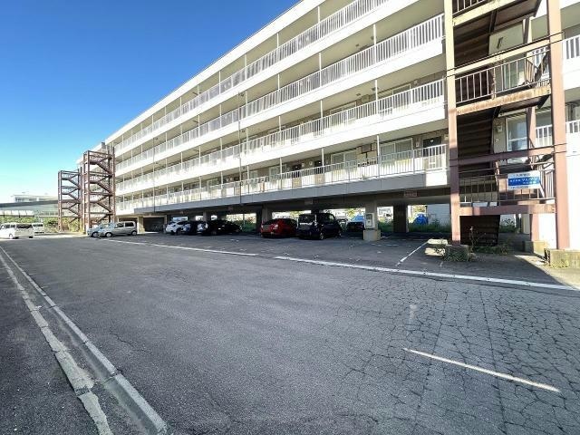  ピュアパレス港