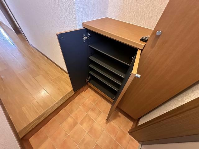  ベルクール石川2号館