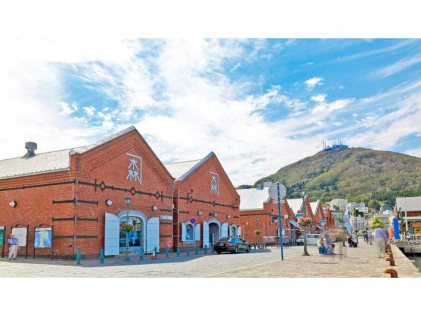 金森洋物館(ショッピングセンター/アウトレットモール)まで987m アリエーテ大手町