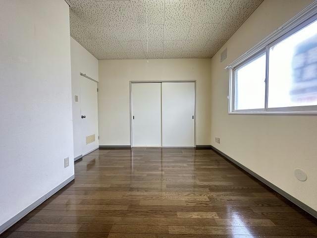  アートリウム33