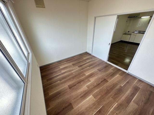  アートリウム33