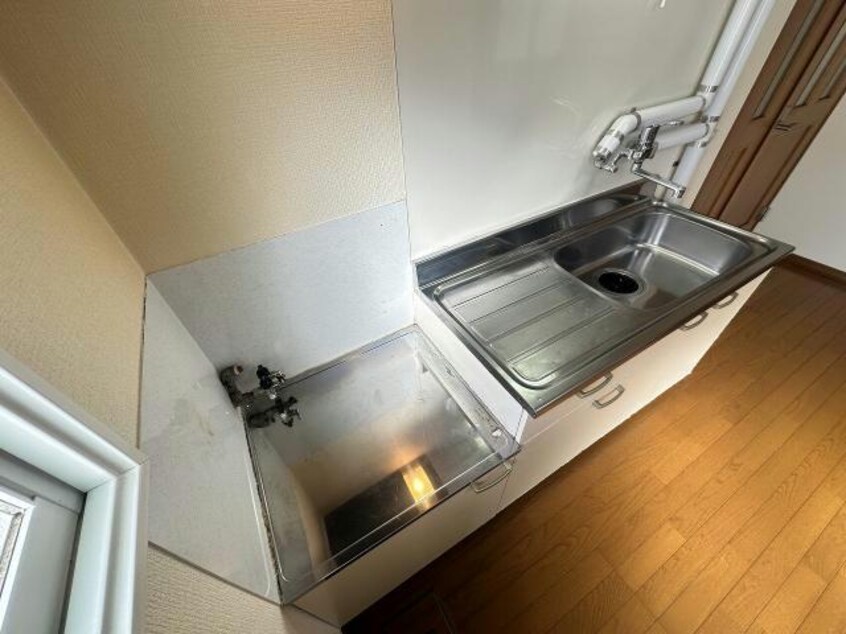  港町1丁目19番 貸家