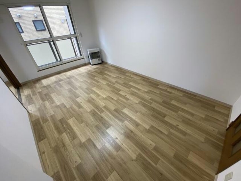  リベア的場