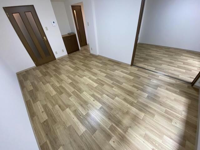  リベア的場