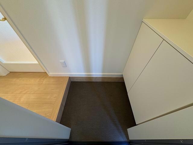  ラトゥール谷地頭