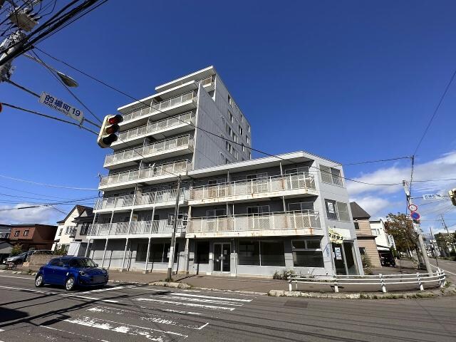  コートハウス的場