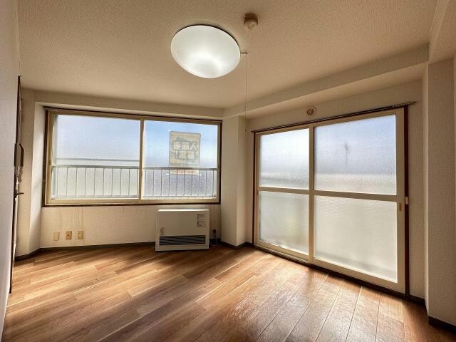  コートハウス的場