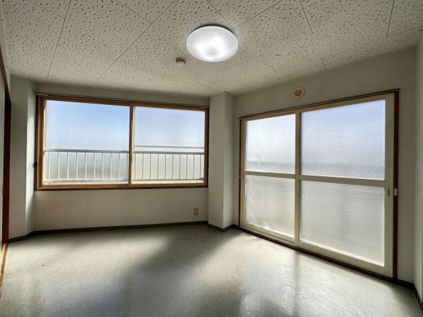  コートハウス的場