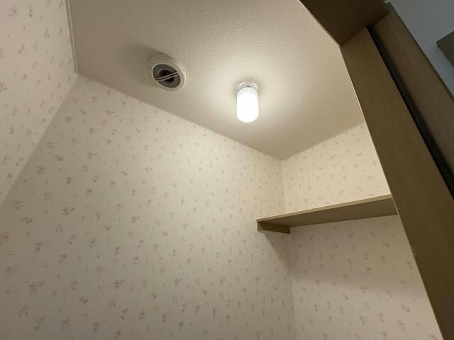  サンヴィラン美原B棟