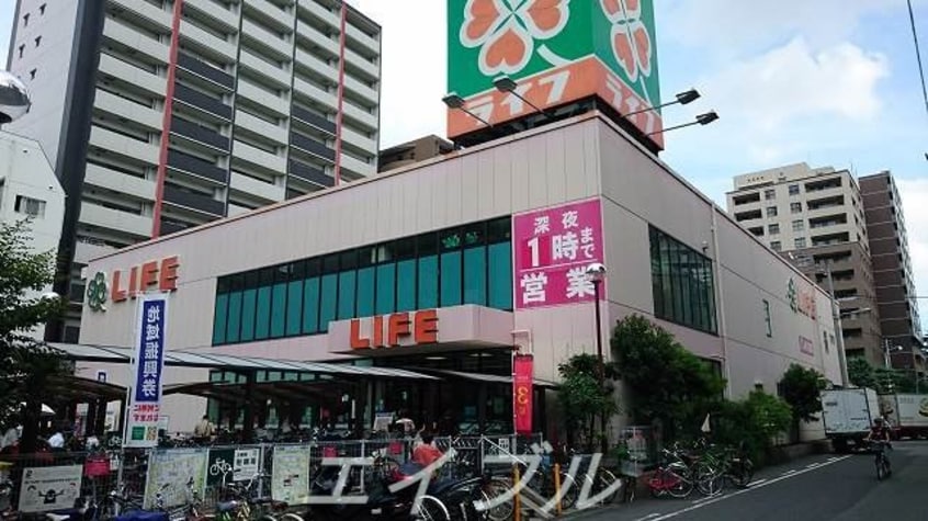 ライフ 靱店(スーパー)まで578m エスライズ西本町Ⅱ