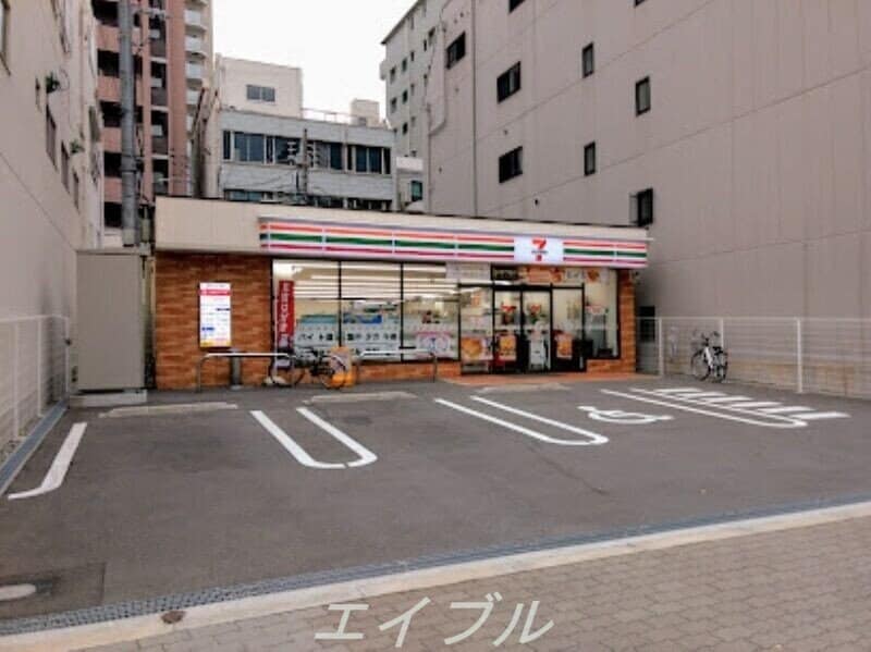 セブンイレブン大阪京町堀1丁目店(コンビニ)まで135m リンクハウス京町堀