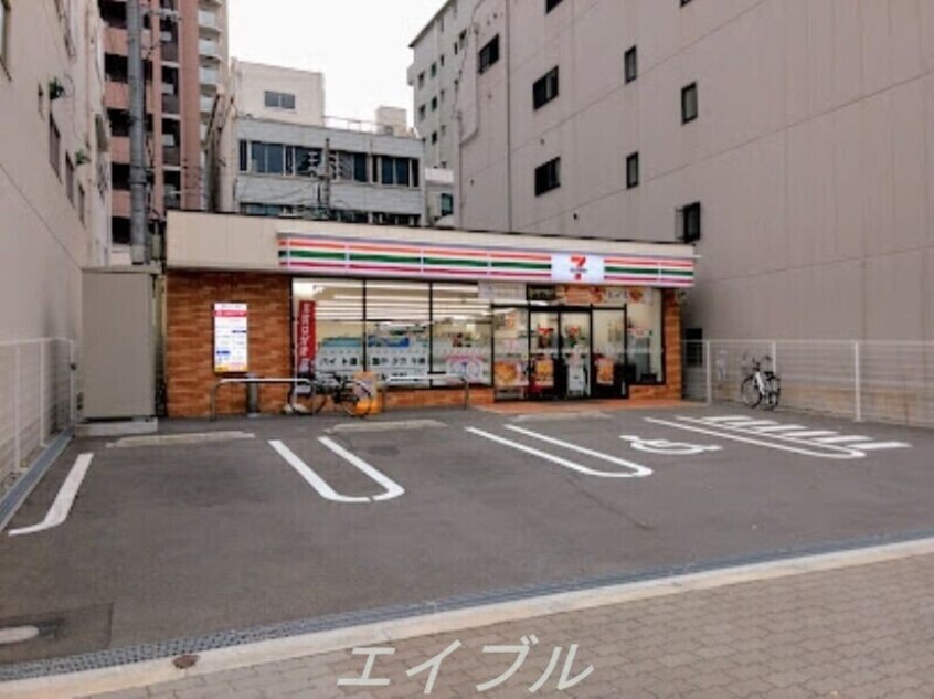 セブンイレブン大阪京町堀1丁目店(コンビニ)まで135m リンクハウス京町堀