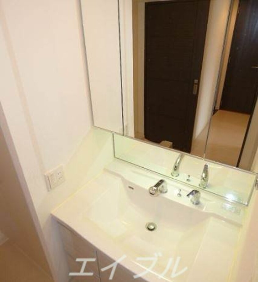  プレサンス本町ジョイス