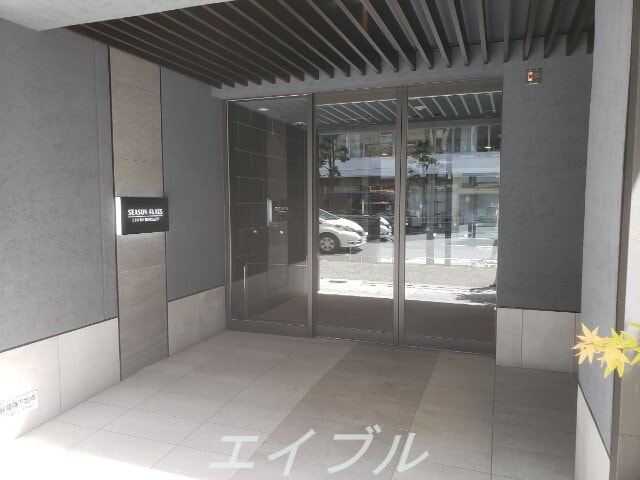  シーズンフラッツ靱本町
