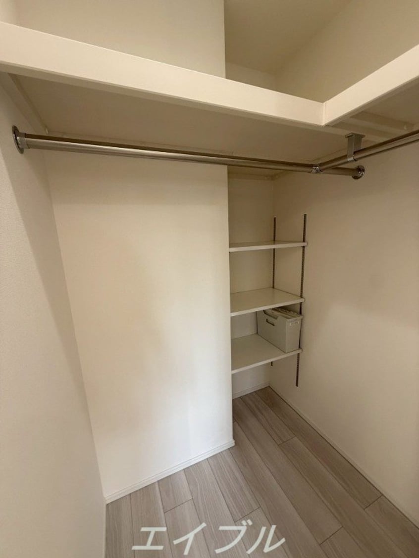  ブランニード塚本駅前