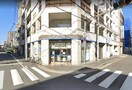 ローソン 立売堀三丁目店(コンビニ)まで162m TLRレジデンス本町WEST