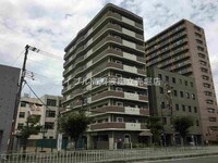 ユニライフ大阪ドーム前