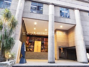 靭公園ハウス（ラクメンビル）