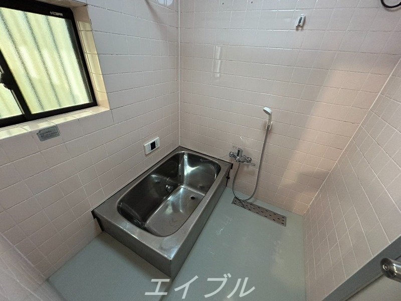  鶴見区安田3丁目貸家