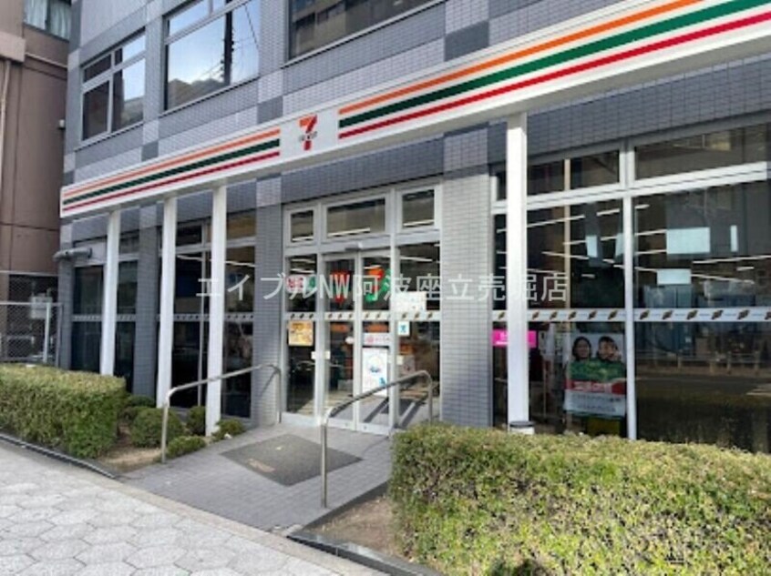 セブンイレブン大阪靱本町2丁目店(コンビニ)まで100m プレミスト靱本町