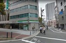 ファミリーマート本町駅西店(コンビニ)まで521m WORVE大阪本町