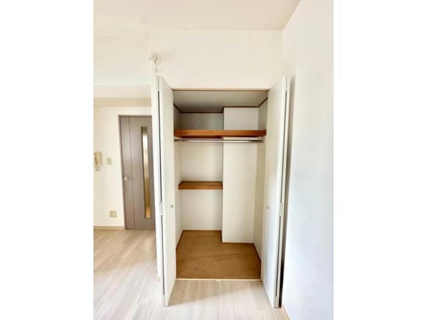  アルジャン・トゥｰル