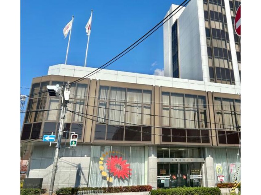 兵庫信用金庫本店営業部(銀行)まで585m 南駅前マンション