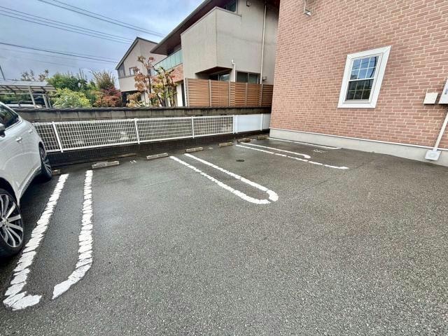  エレガンス中島