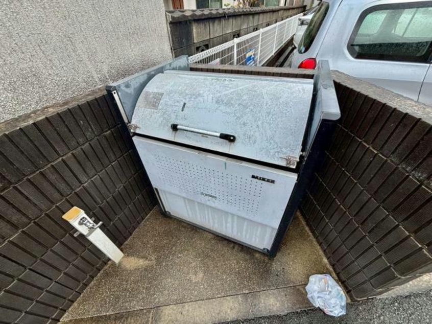  エレガンス中島