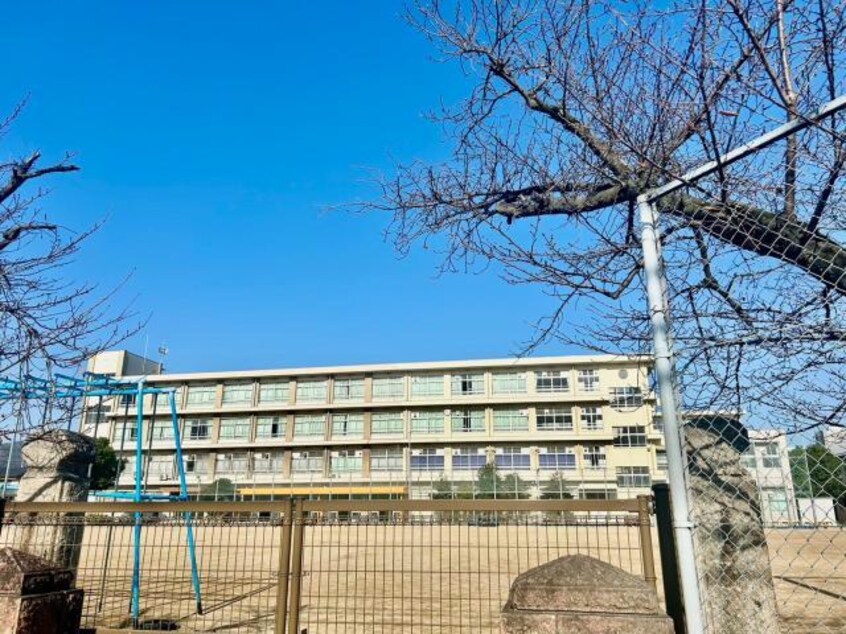 姫路市立英賀保小学校(小学校)まで709m ベルトピア姫路Ⅰ