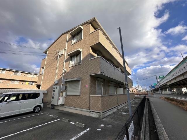  サンテ・レザンジュ　A棟