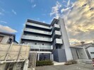 クローバー英賀保駅前の外観
