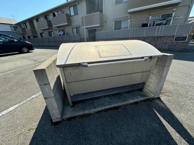 ゴミ捨て場 オーハマヴィラ