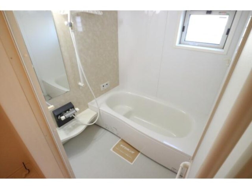  グレイス・アイ