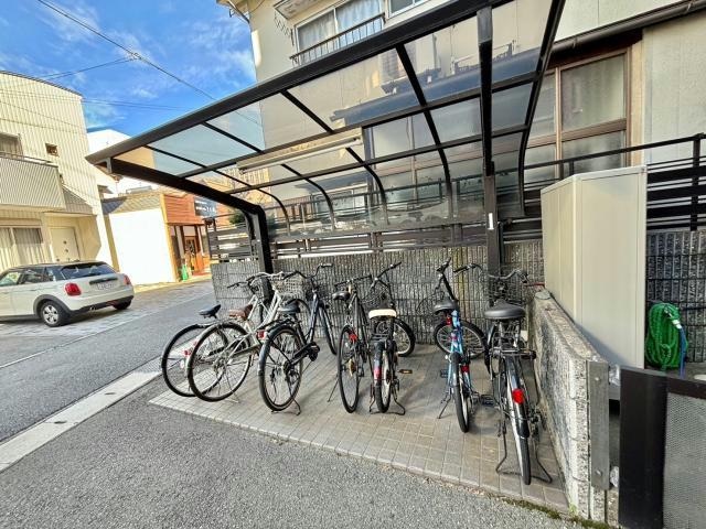  フラットフォー