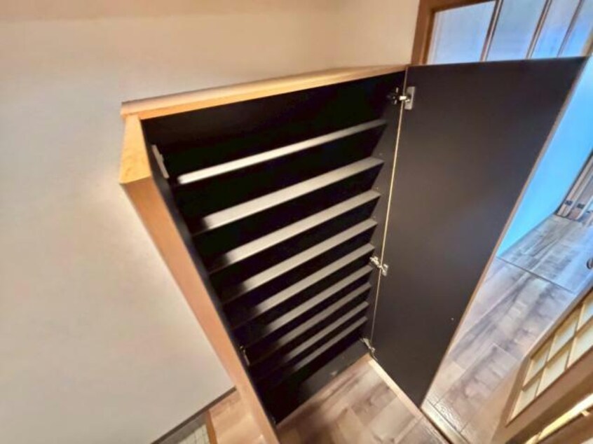  フラットフォー