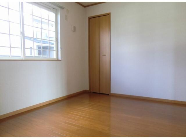  メゾン　ド　リジェールN