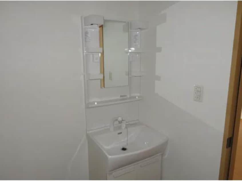  ラ・スコレール水上