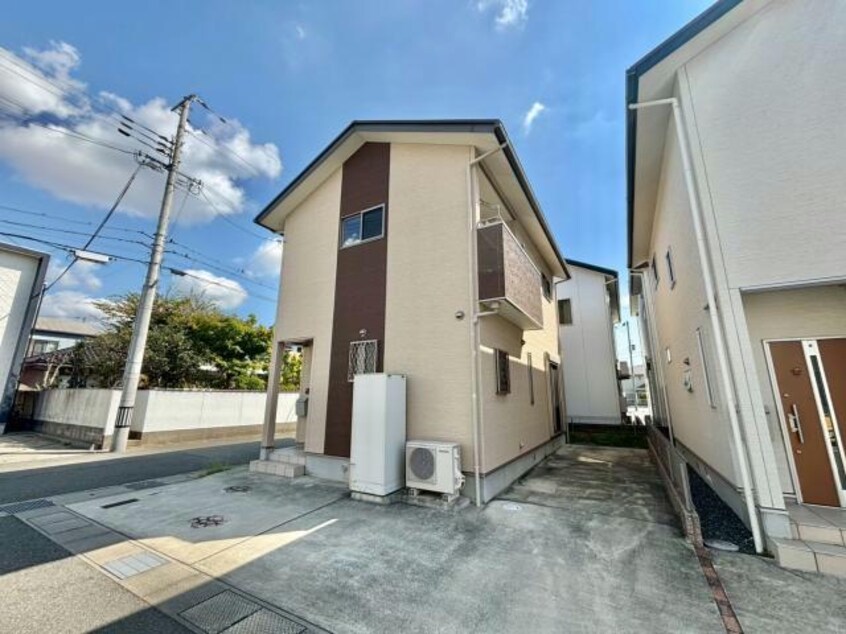  Plant Village上野田