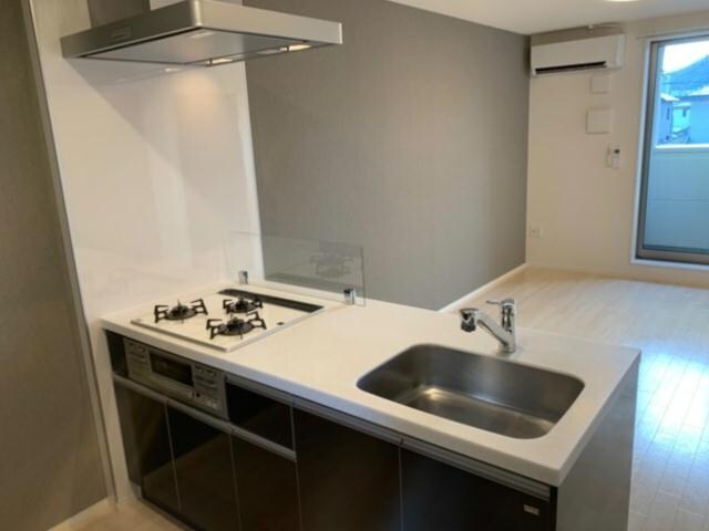  ヴェルジュール佐土