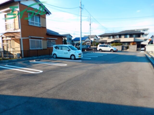  近鉄名古屋線/伊勢朝日駅 徒歩23分 1階 築8年