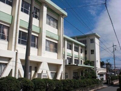 小学校まで500m※桑名市立在良小学校 三岐鉄道北勢線/蓮花寺駅 徒歩10分 3階 築34年