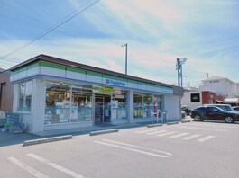 ファミリーマート　陽だまりの丘店