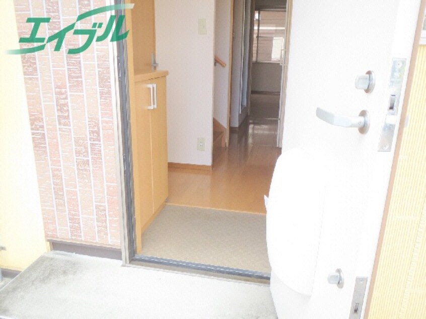 玄関同物件別部屋の写真です。 三岐鉄道北勢線/星川駅 徒歩44分 1階 築16年