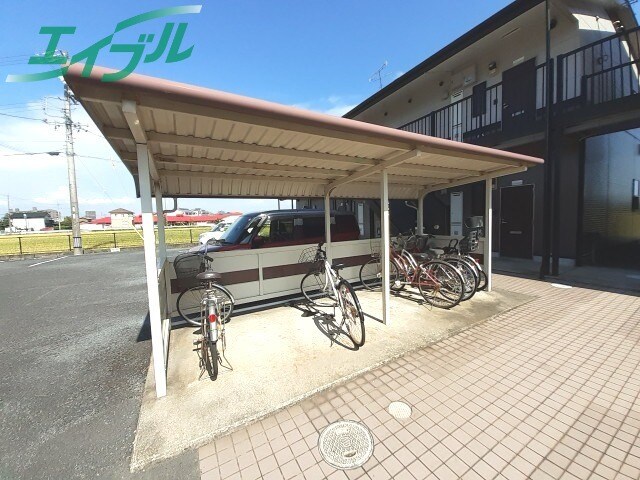  近鉄名古屋線/近鉄長島駅 徒歩12分 1階 築25年