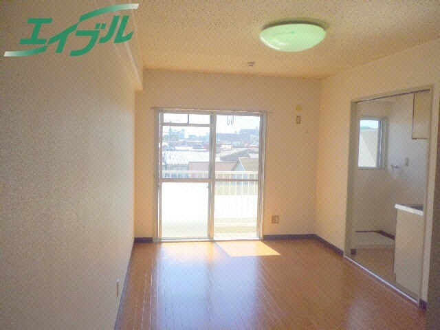 同物件別室です。 関西本線（東海）/桑名駅 徒歩12分 4階 築36年