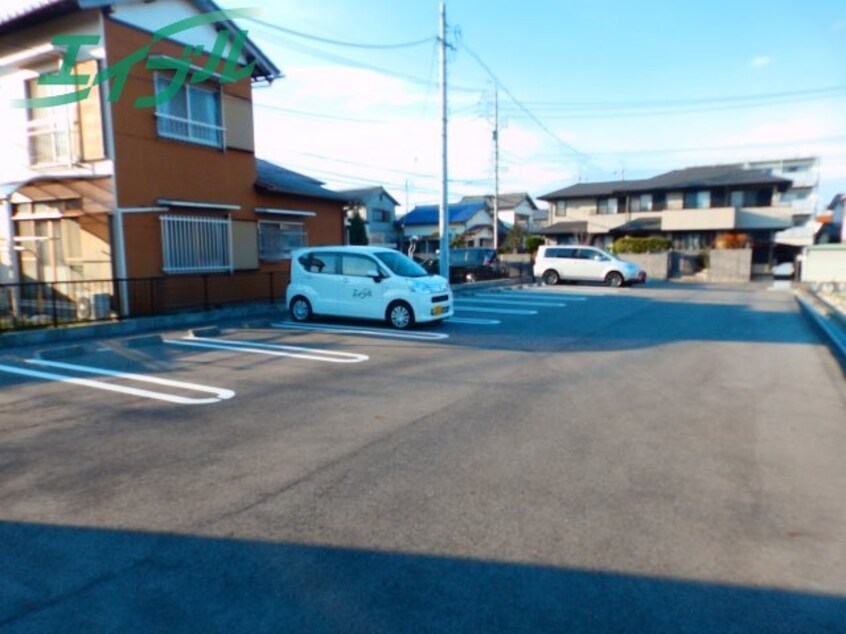  近鉄名古屋線/伊勢朝日駅 徒歩23分 2階 築8年