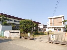 津市立立成小学校